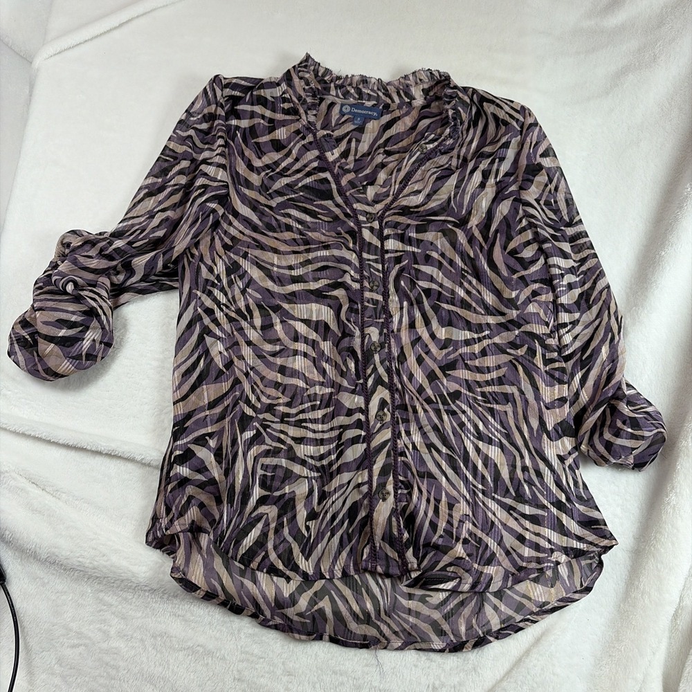 Democracy Sm Purple Sheer Ruched 3/4 Sleeve Ruffled Collar Boho Animal‎ Stripes